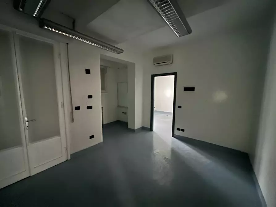 Immagine 5 di Ufficio in affitto  a Empoli