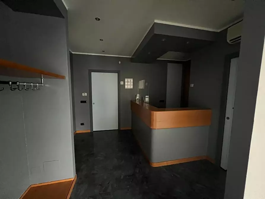 Immagine 3 di Ufficio in affitto  a Empoli