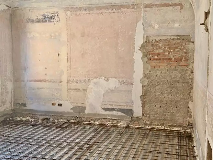 Immagine 50 di Appartamento in vendita  a Pisa