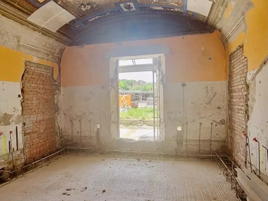 Immagine 44 di Appartamento in vendita  a Pisa