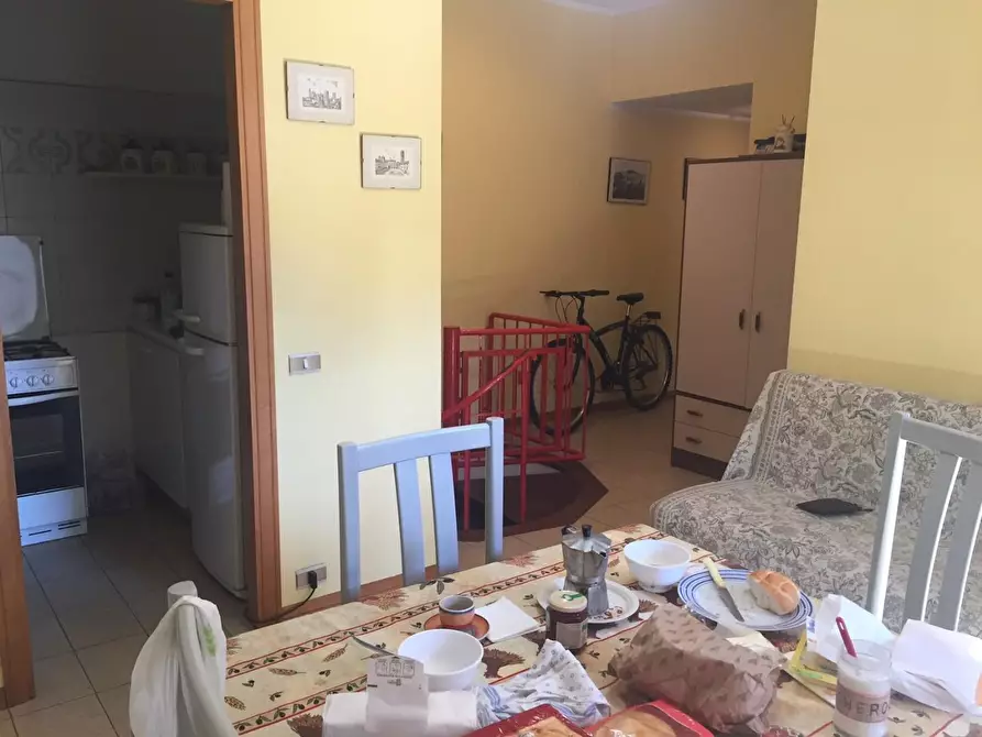 Immagine 5 di Appartamento in vendita  a Massa