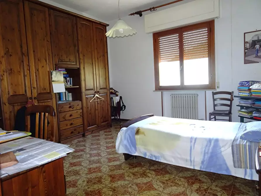 Immagine 7 di Casa bifamiliare in vendita  a Buti