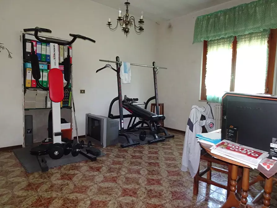 Immagine 6 di Casa bifamiliare in vendita  a Buti