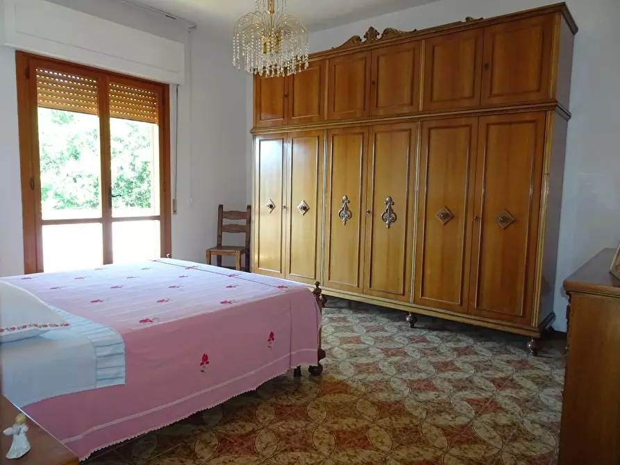 Immagine 10 di Casa bifamiliare in vendita  a Buti