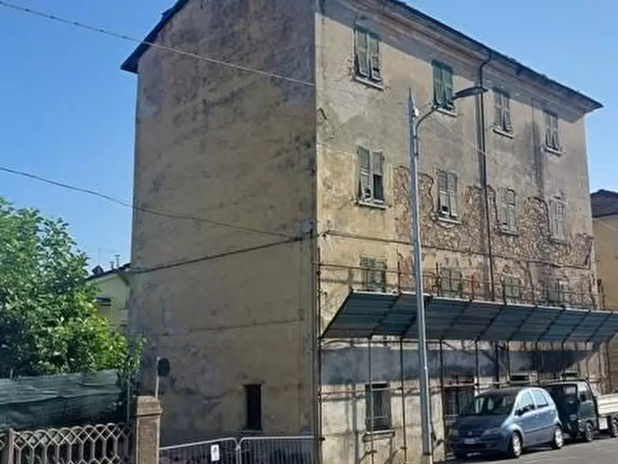 Immagine 7 di Palazzo in vendita  a La Spezia