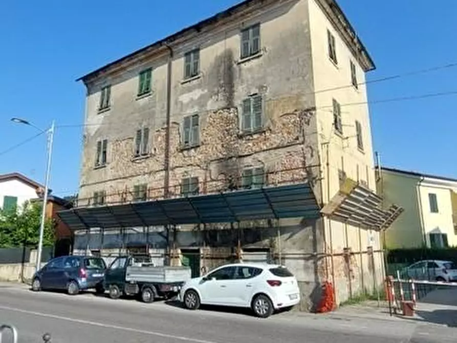 Immagine 6 di Palazzo in vendita  a La Spezia