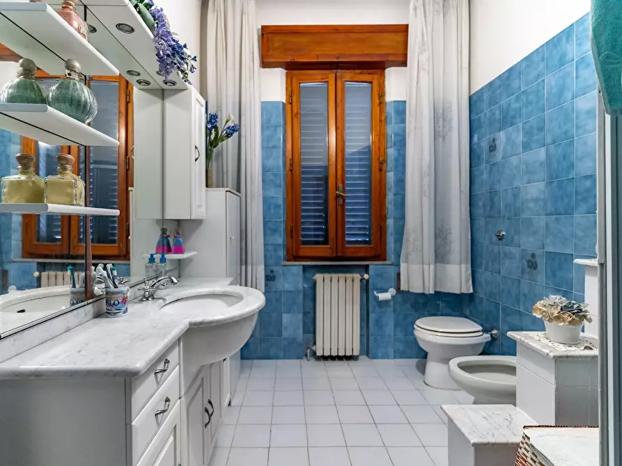 Immagine 33 di Villa in vendita  a Fucecchio