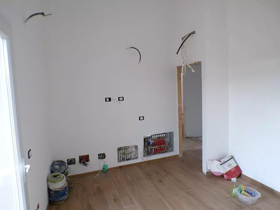 Immagine 42 di Terratetto in vendita  a Cascina