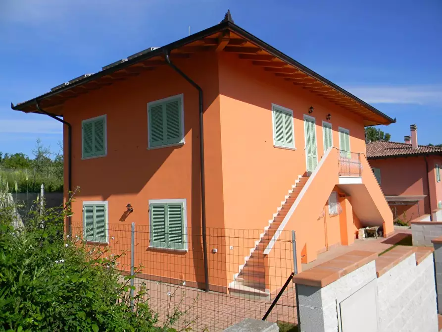 Immagine 1 di Villa in vendita  a Terricciola