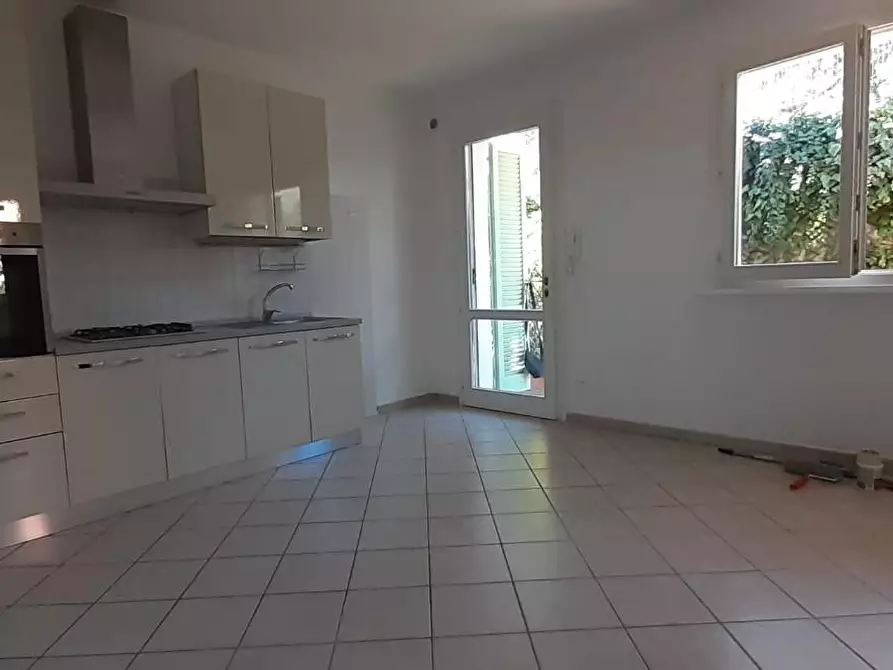 Immagine 3 di Villa in vendita  a Terricciola