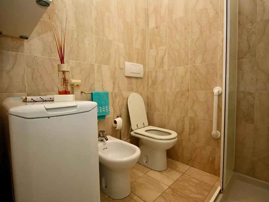 Immagine 21 di Appartamento in vendita  a Pisa