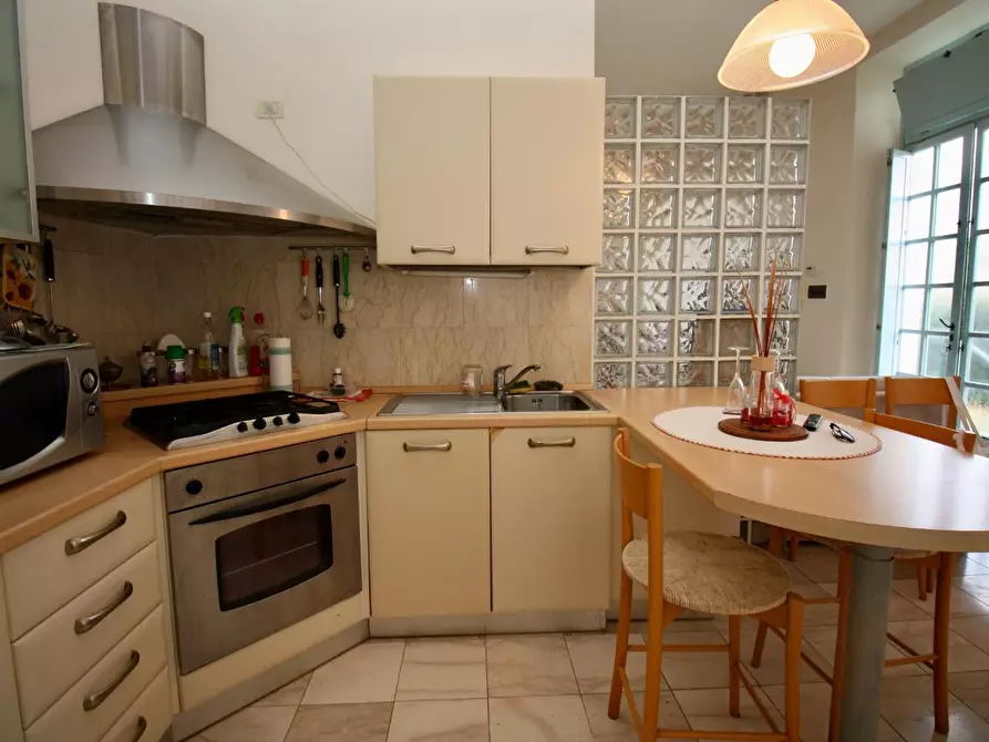 Immagine 17 di Appartamento in vendita  a Pisa