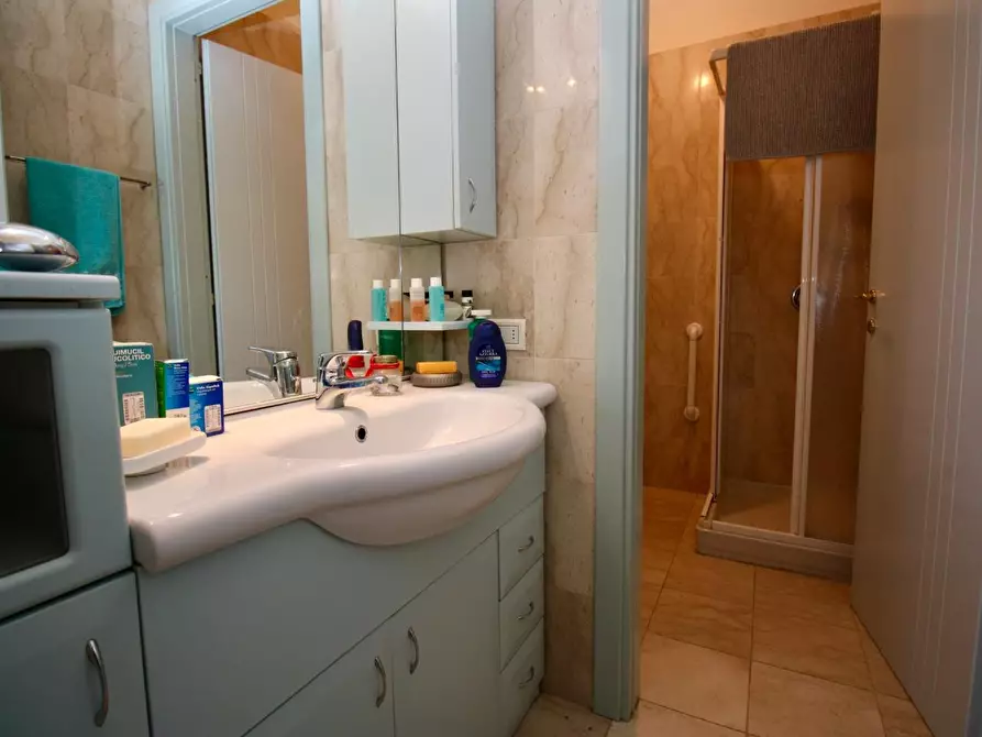 Immagine 13 di Appartamento in vendita  a Pisa