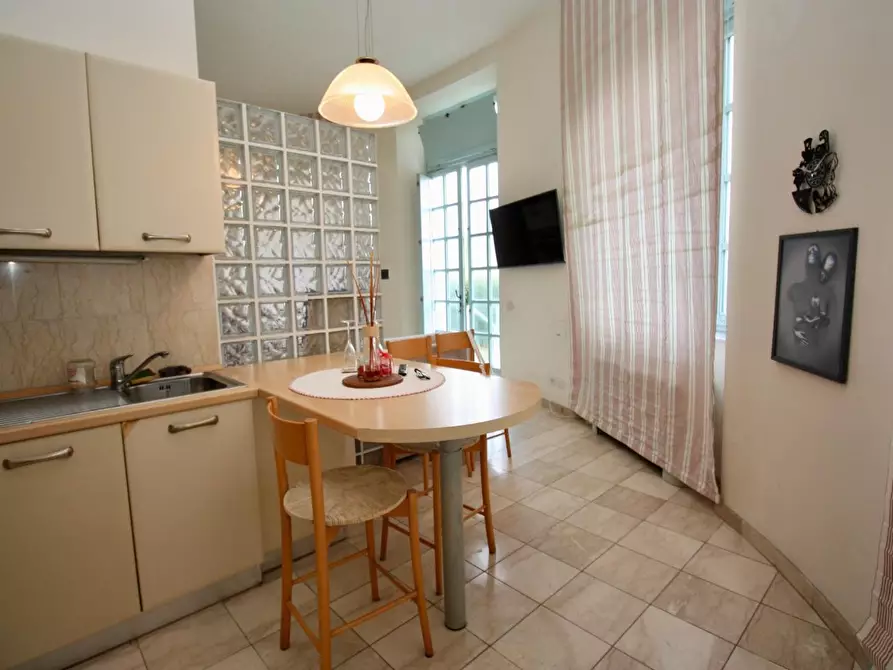 Immagine 9 di Appartamento in vendita  a Pisa