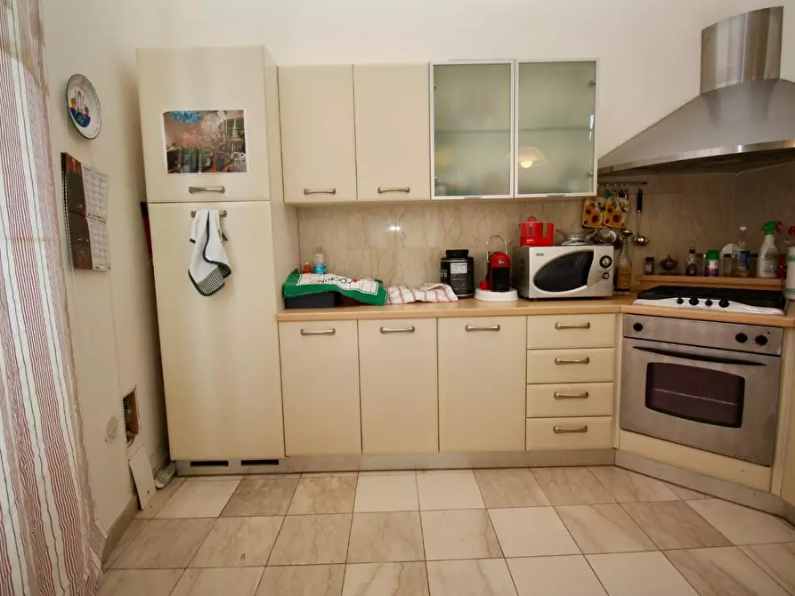 Immagine 16 di Appartamento in vendita  a Pisa