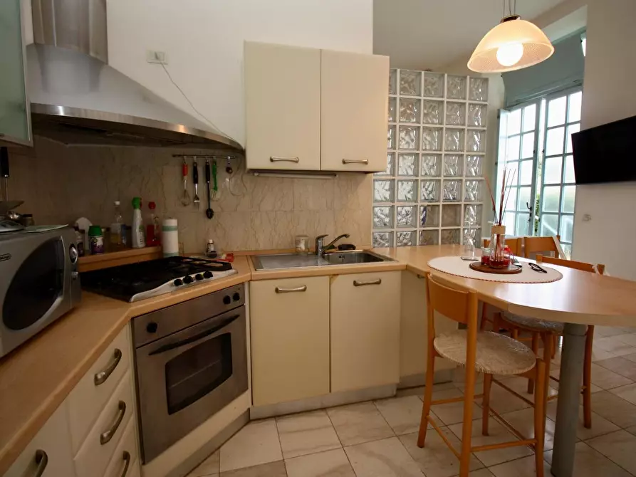 Immagine 8 di Appartamento in vendita  a Pisa