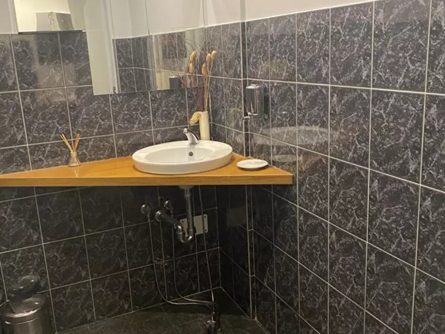 Immagine 5 di Bar / Ristorante in vendita  a Leini