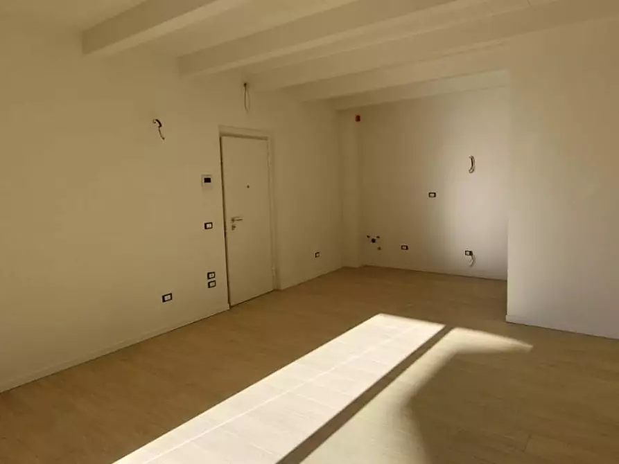 Immagine 5 di Appartamento in vendita  a Empoli