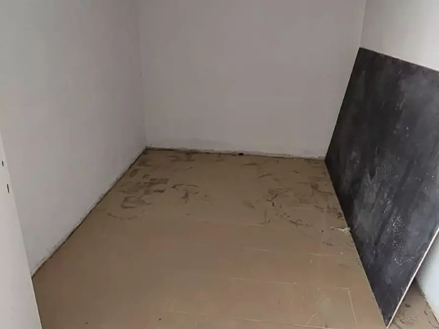 Immagine 15 di Appartamento in vendita  a Empoli