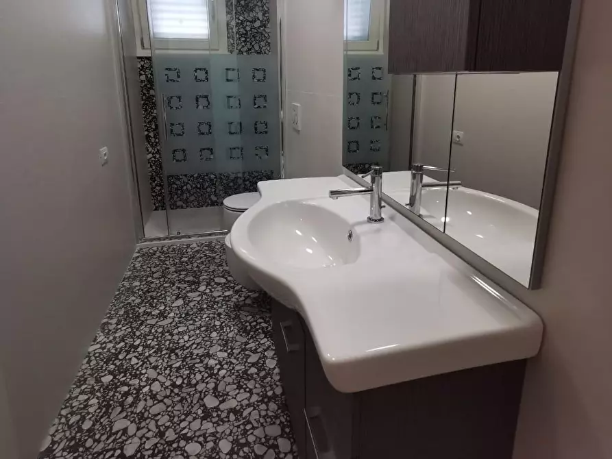 Immagine 19 di Appartamento in vendita  a Empoli