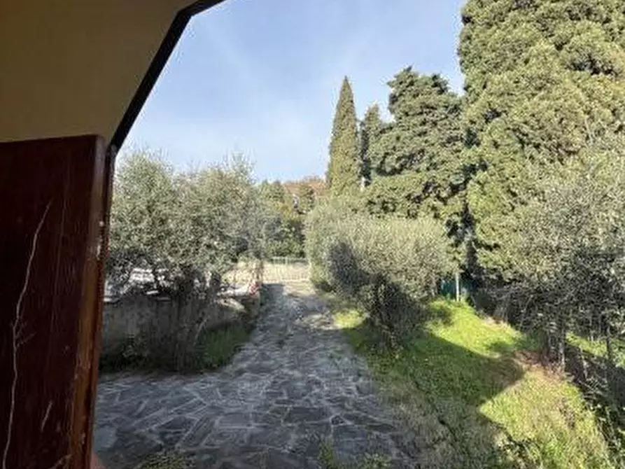 Immagine 25 di Casa bifamiliare in vendita  a Massarosa