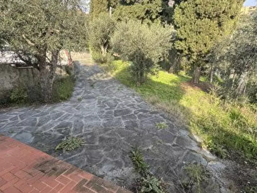 Immagine 3 di Casa bifamiliare in vendita  a Massarosa