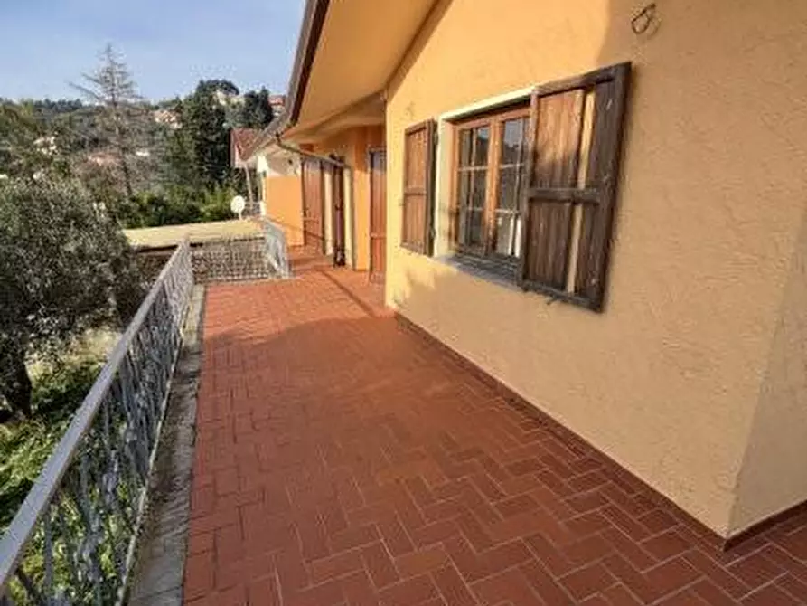 Immagine 27 di Casa bifamiliare in vendita  a Massarosa