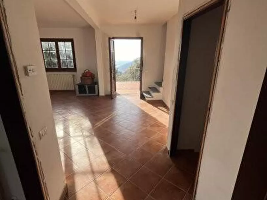 Immagine 19 di Casa bifamiliare in vendita  a Massarosa