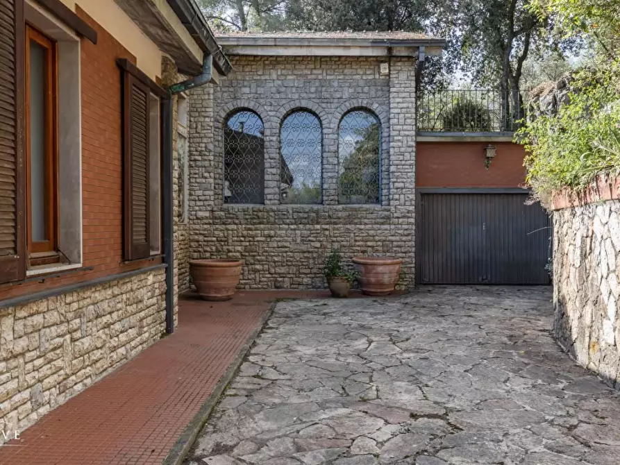 Immagine 17 di Villa in vendita  a La Spezia