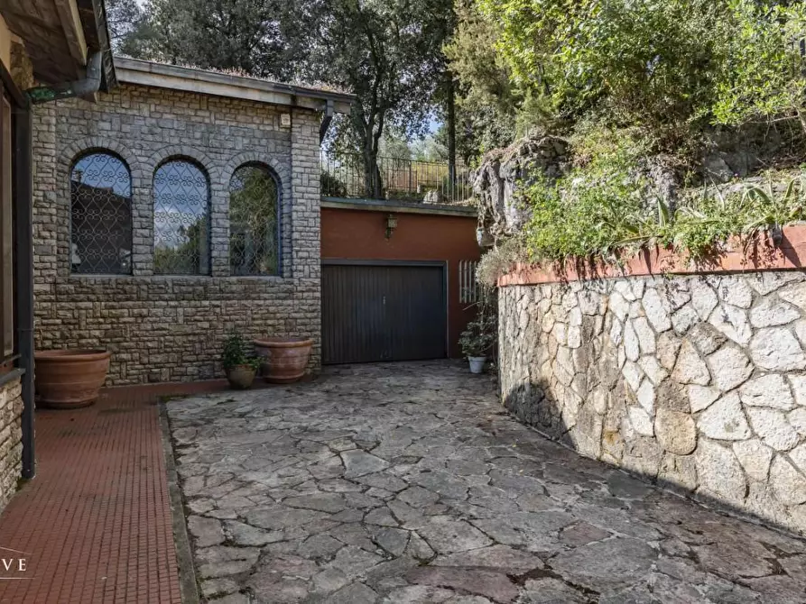 Immagine 7 di Villa in vendita  a La Spezia