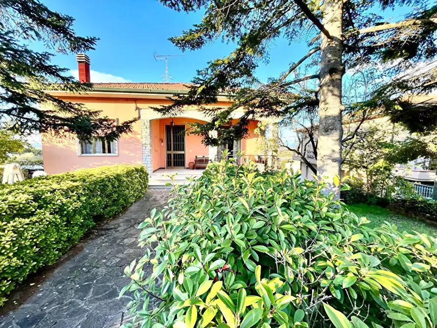 Immagine 12 di Villa in vendita  a Montopoli In Val D'arno