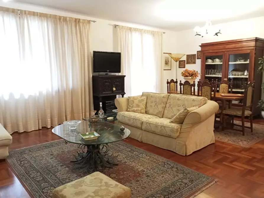 Immagine 18 di Appartamento in vendita  a Santa Croce Sull'arno