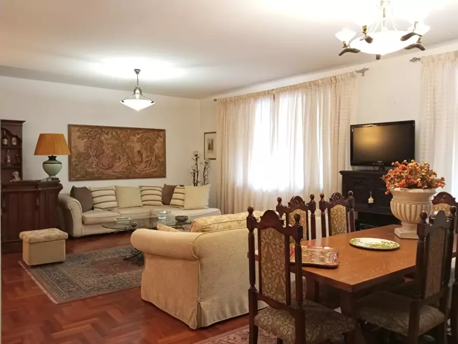 Immagine 22 di Appartamento in vendita  a Santa Croce Sull'arno