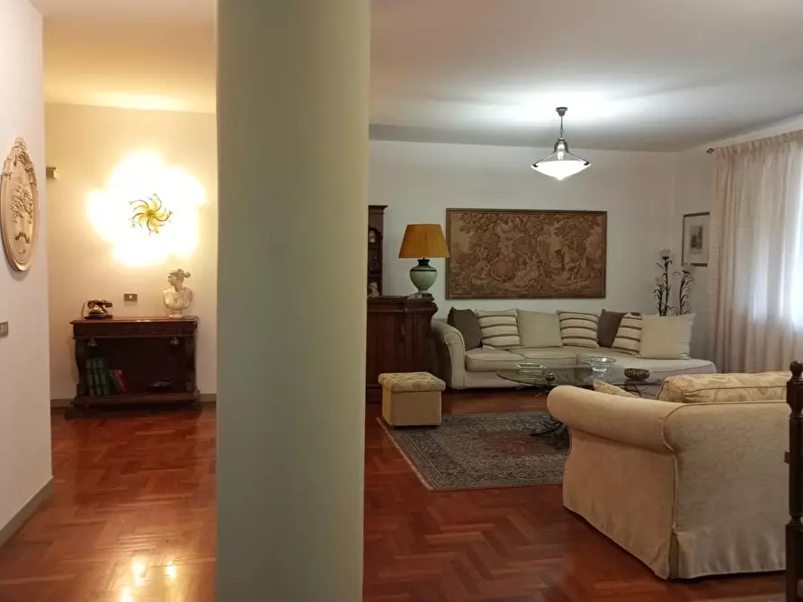 Immagine 20 di Appartamento in vendita  a Santa Croce Sull'arno