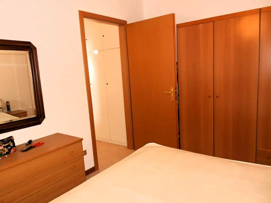 Immagine 12 di Appartamento in vendita  a Carrara