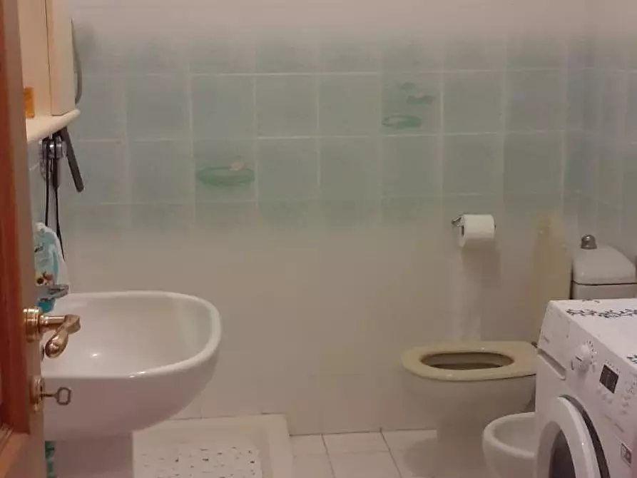 Immagine 15 di Casa indipendente in vendita  a Massa