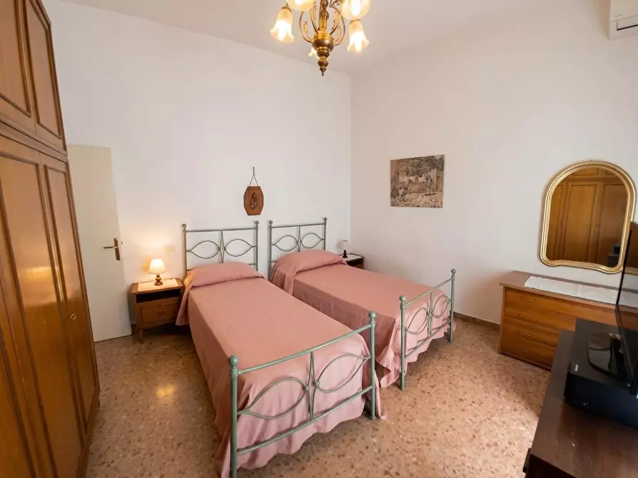 Immagine 15 di Villa in vendita  a Forte Dei Marmi