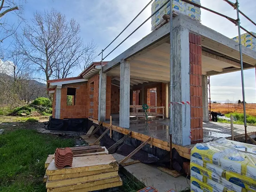 Immagine 15 di Villa in vendita  a Pietrasanta