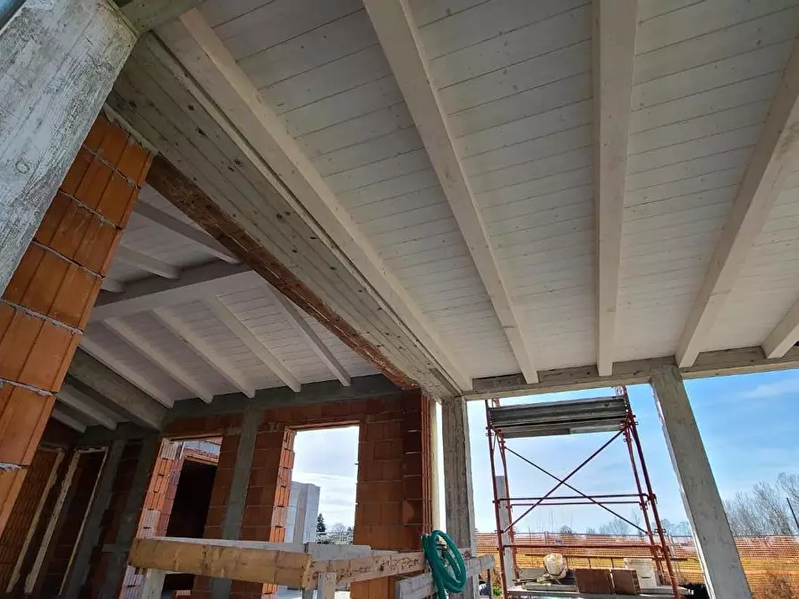 Immagine 17 di Villa in vendita  a Pietrasanta