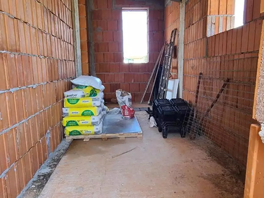 Immagine 21 di Villa in vendita  a Pietrasanta