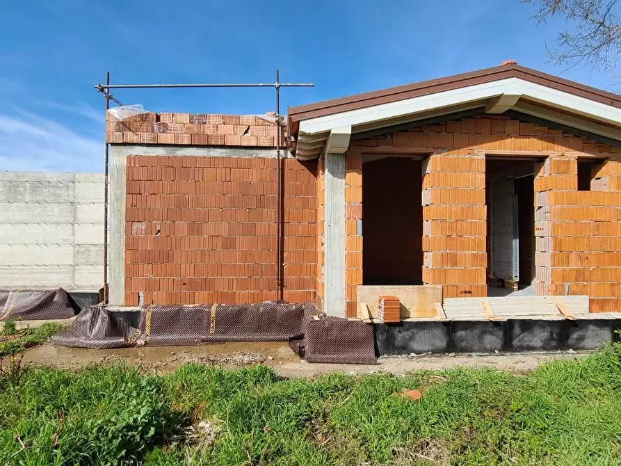 Immagine 18 di Villa in vendita  a Pietrasanta