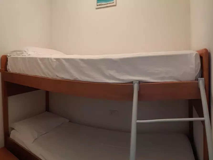 Immagine 13 di Appartamento in vendita  a Pietrasanta