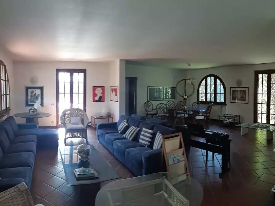 Immagine 14 di Villa in affitto  a Forte Dei Marmi