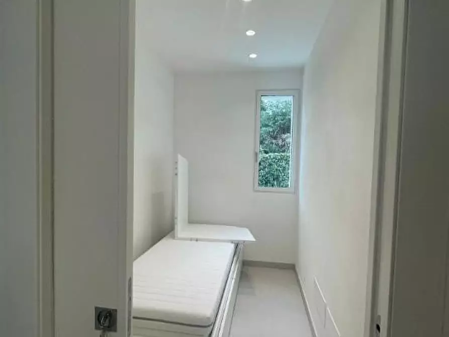 Immagine 40 di Villa in affitto  a Pietrasanta