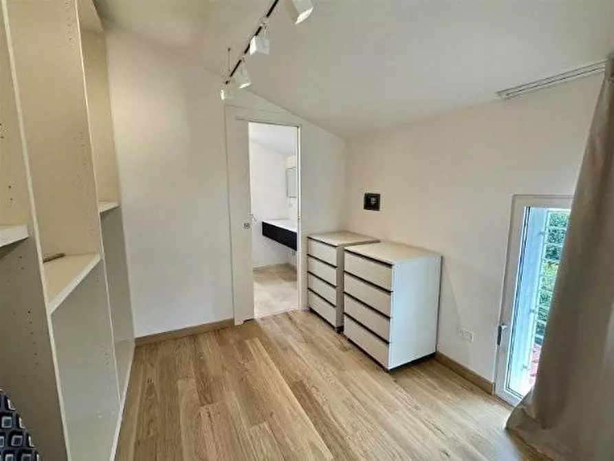 Immagine 58 di Villa in affitto  a Pietrasanta