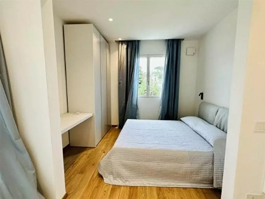 Immagine 28 di Villa in affitto  a Pietrasanta