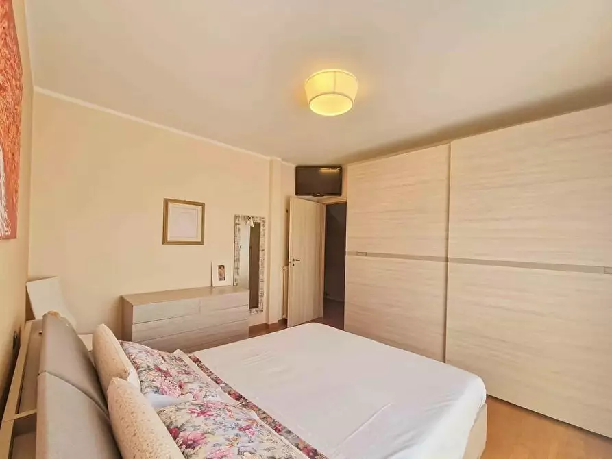 Immagine 29 di Casa bifamiliare in affitto  a Pietrasanta