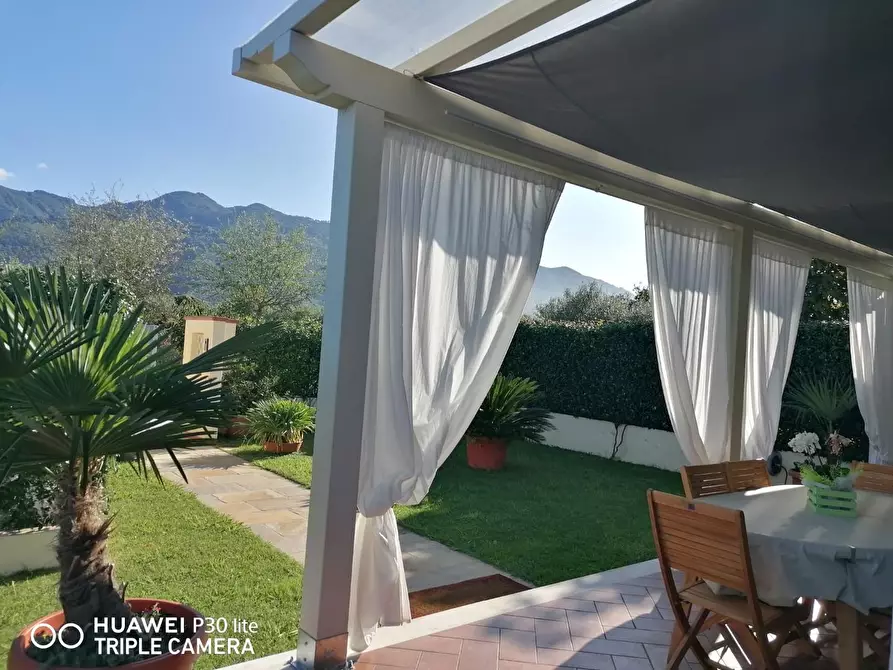 Immagine 10 di Casa bifamiliare in affitto  a Pietrasanta