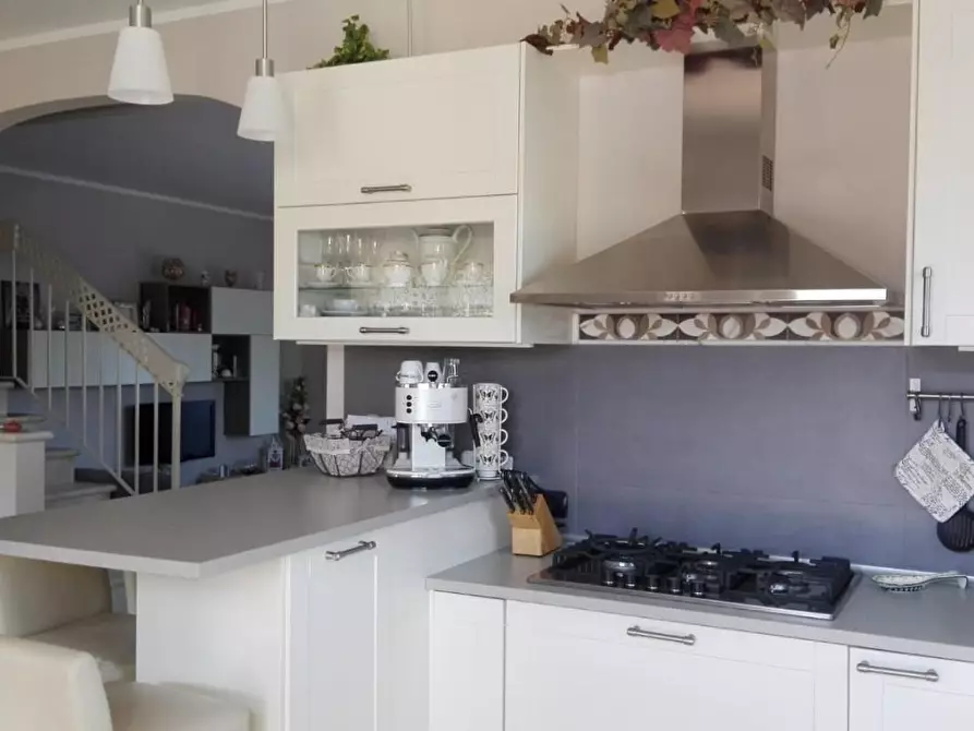 Immagine 19 di Casa bifamiliare in affitto  a Pietrasanta