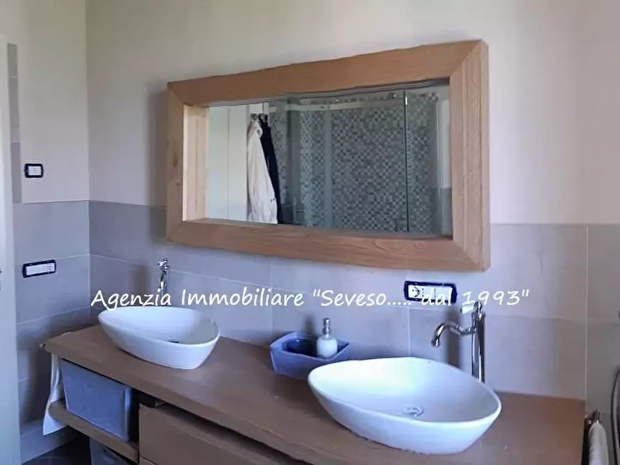 Immagine 46 di Villa in affitto  a Seravezza